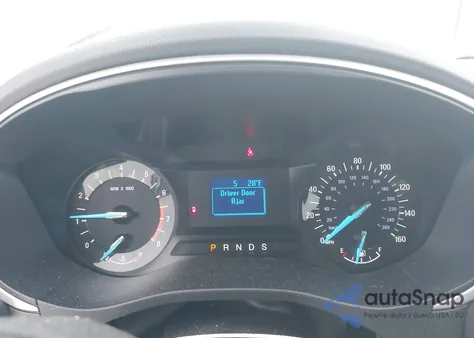 2015 Ford Fusion S z USA, uszkodzony, nr VIN 3FA6P0G77FR142532